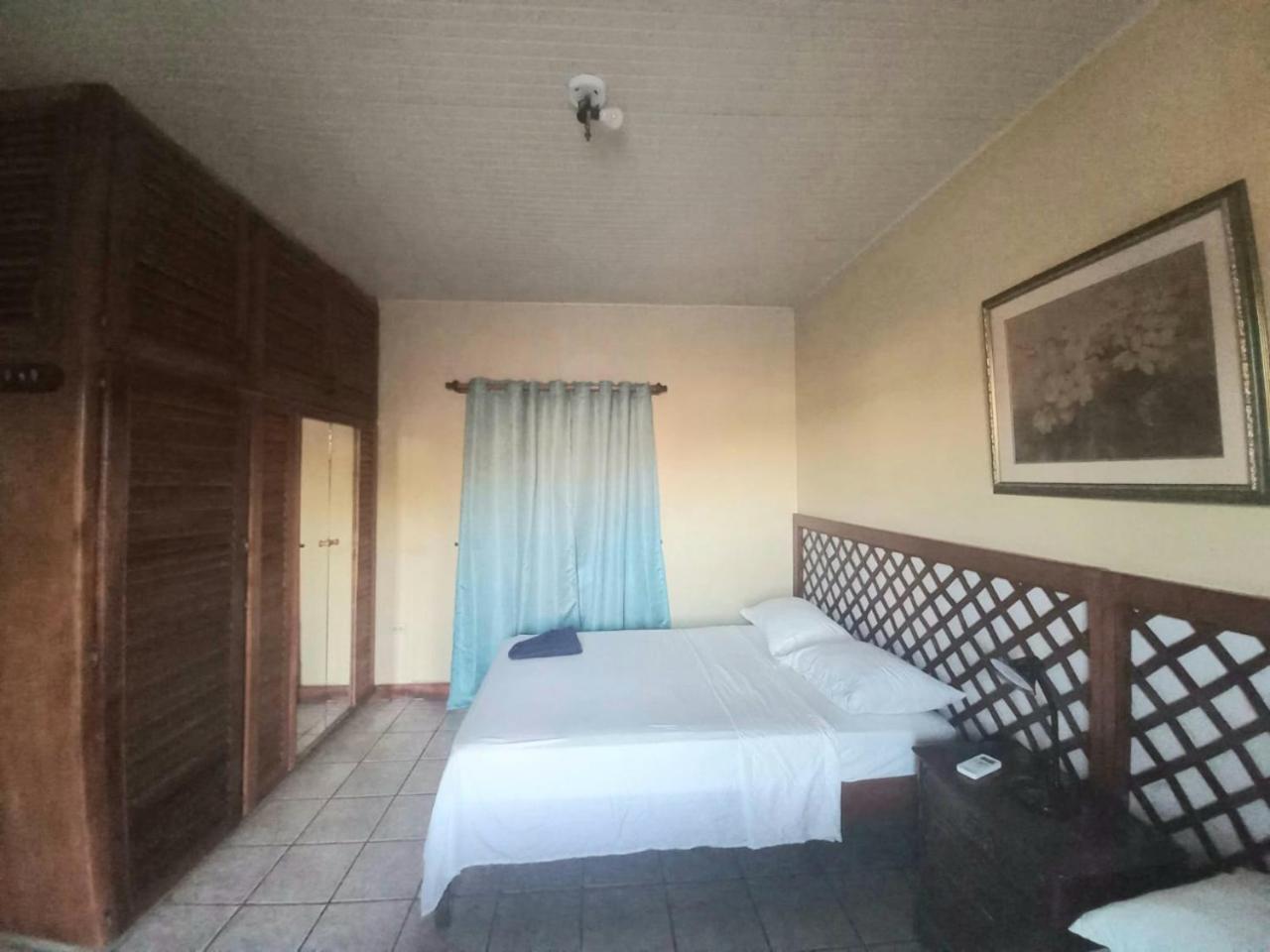 The Seaside Garden Guesthouse Buccoo Luaran gambar