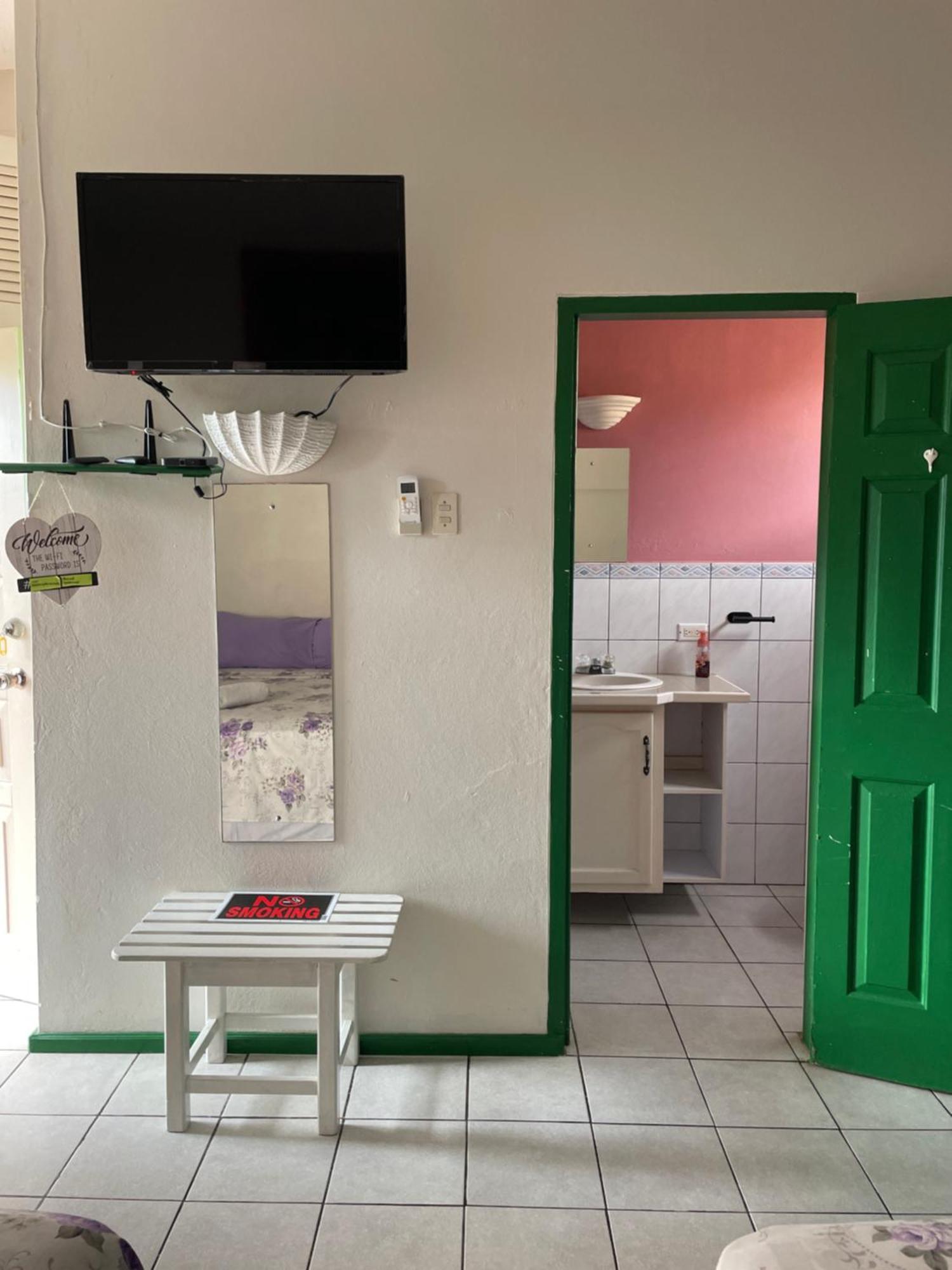 The Seaside Garden Guesthouse Buccoo Luaran gambar