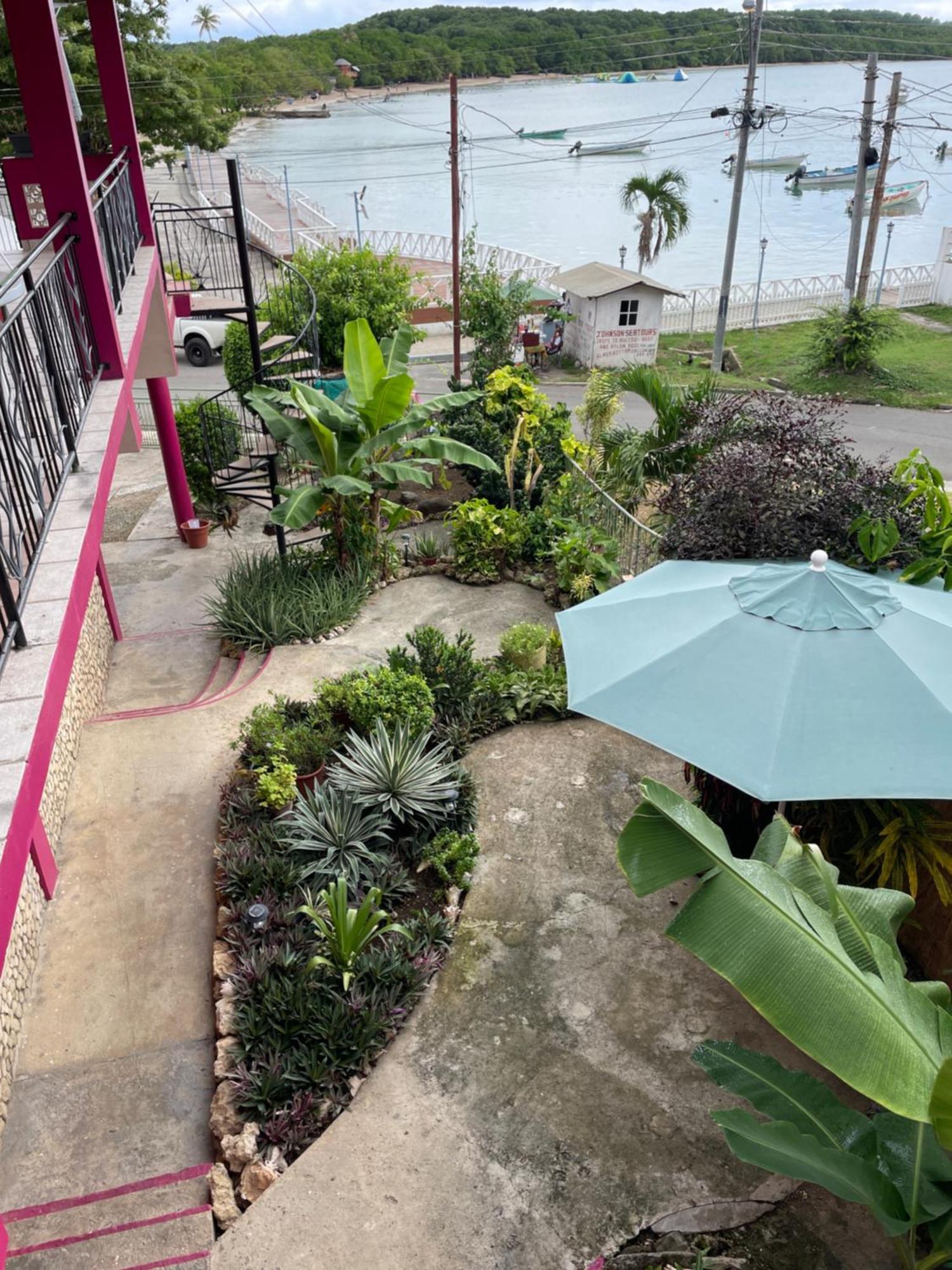 The Seaside Garden Guesthouse Buccoo Luaran gambar